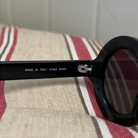 Chanel Paris Runway Round Sunglasses in Black Like New - Picture 13 of 16